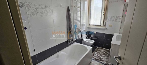 2 bedrooms Apartment in Carrara, Italy No. 31104 8