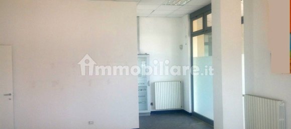 4 rooms Commercial property in Osnago, Italy No. 86078 11