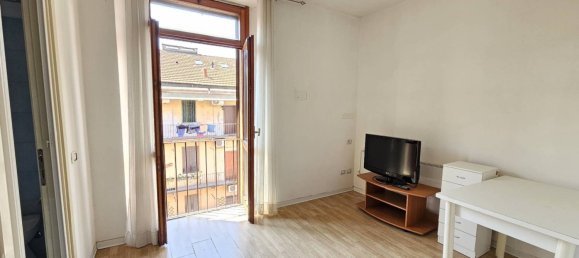 Studio in Milan, Italy, Nr. 275181 10
