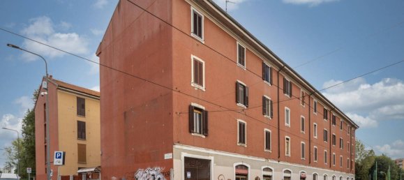 Studio in Milan, Italy, Nr. 275181 6