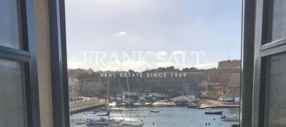 Apartamento de 2 dormitorios en Kalkara, Malta No. 3958 11