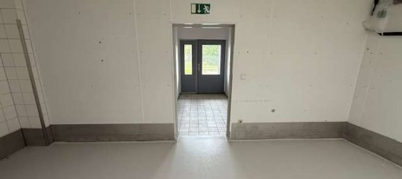 2100m² Warehouse in Furth, Germany No. 313389 30