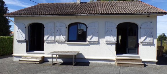 2 bedrooms House in Mervent, France No. 109790 7