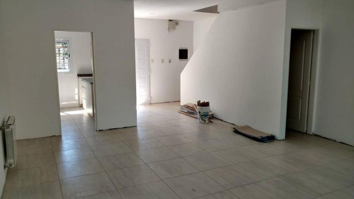 3 bedrooms House in Buenos Aires, Argentina No. 89490