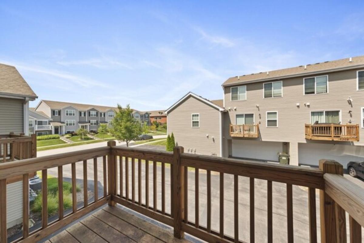 3 bedrooms House in Pingree Grove, USA No. 436686