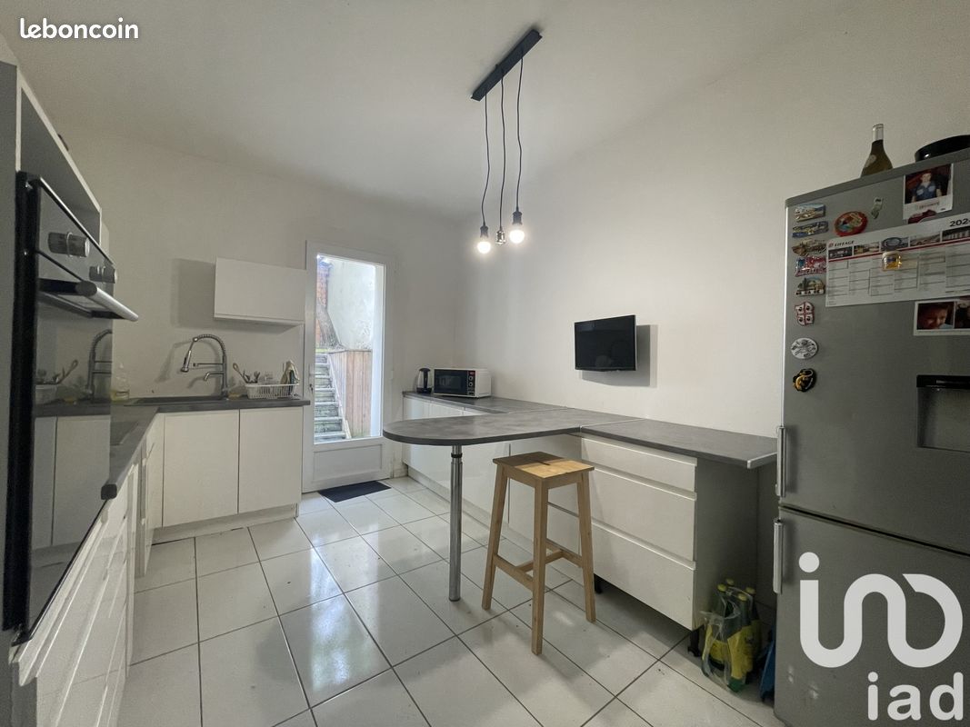 Apartamento de 1 dormitorio en Reims, France No. 275681