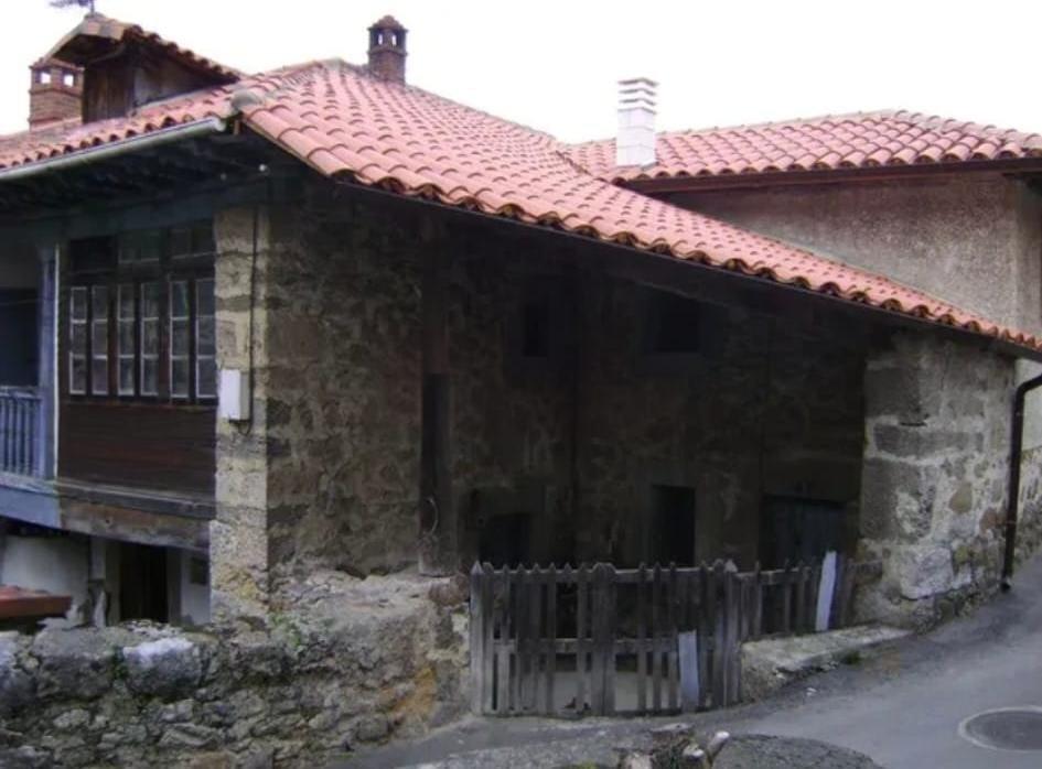 71 m² villa en venta en Oviedo, Asturias, Principado de Asturias, Spain № 369973