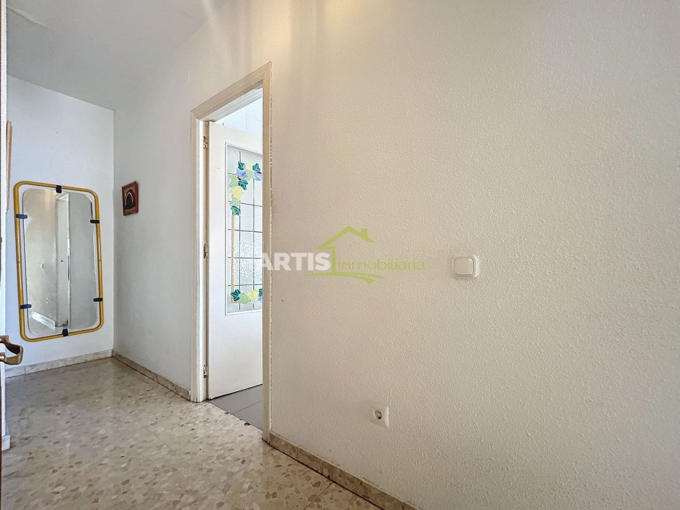 4 bedrooms Apartment in Cordoba, Spain No. 197177
