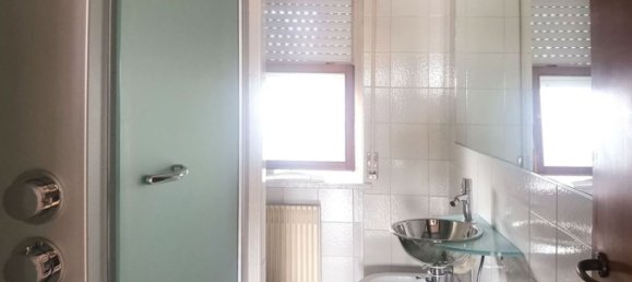 6 rooms Apartment in Udine, Italy No. 88371 6