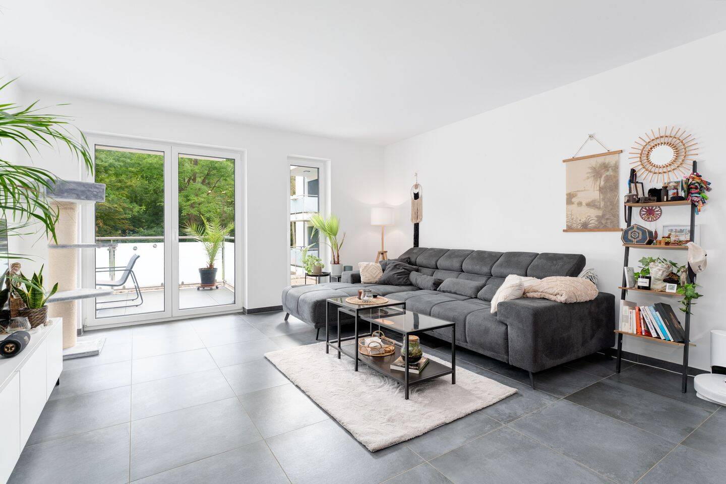 Apartamento de 15 dormitorios en Trier-Saarburg, Germany No. 263151