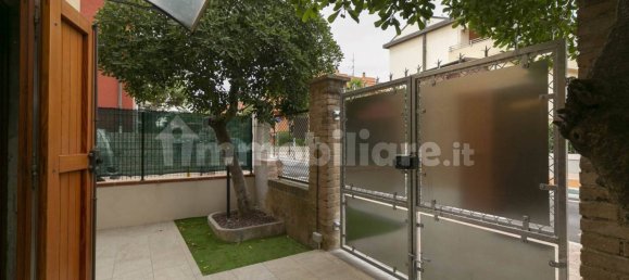 Квартира с 2 спальнями в Сенигаллия, Италия № 300571 17