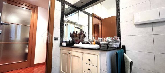 2 bedrooms Apartment in Rome, Italy No. 145883 2