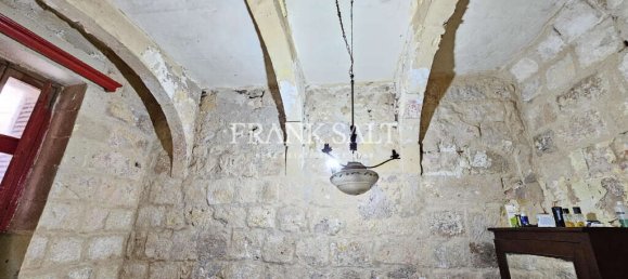 Casa de 2 dormitorios en Qormi, Malta No. 1922 2