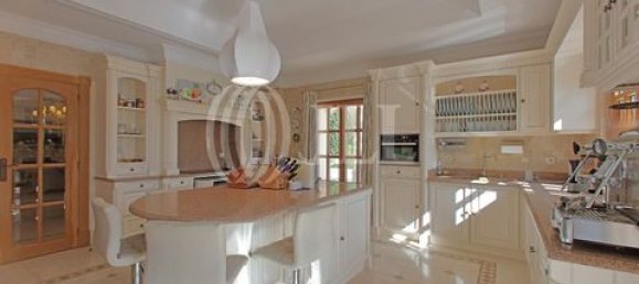 11 bedrooms Villa in Almancil, Portugal No. 150037 10