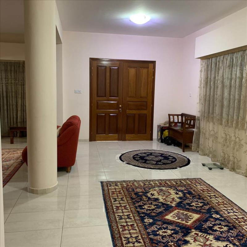 Villa de 4 dormitorios en Limassol, Cyprus No. 98028