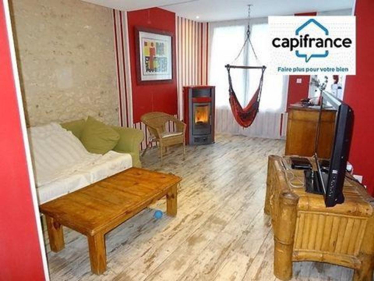 3 bedrooms House in Chatellerault, France No. 27952