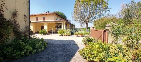 Villa T6 em Modena, Italy N.º 358346 3
