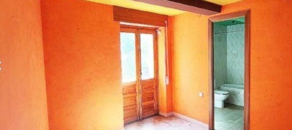 3 Schlafzimmer Haus in Leon, Spain, Nr. 84881 6