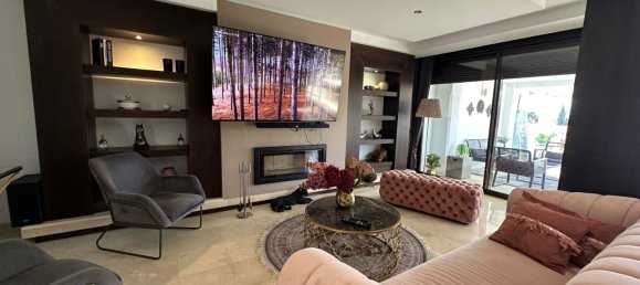 4 bedrooms Townhouse in Marbella, Spain No. 106260 2