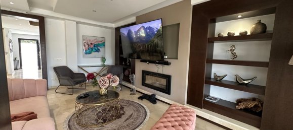 4 bedrooms Townhouse in Marbella, Spain No. 106260 8