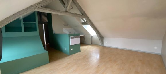 Здание 265м² в Бурж, Франция № 57138 8