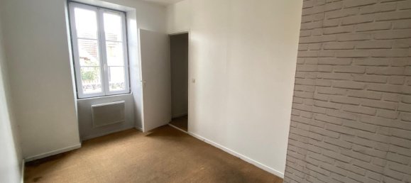 Здание 265м² в Бурж, Франция № 57138 16