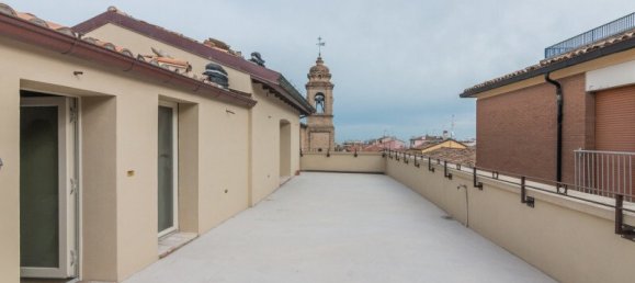 Ático de 4 dormitorios en Fano, Italy No. 89139 5