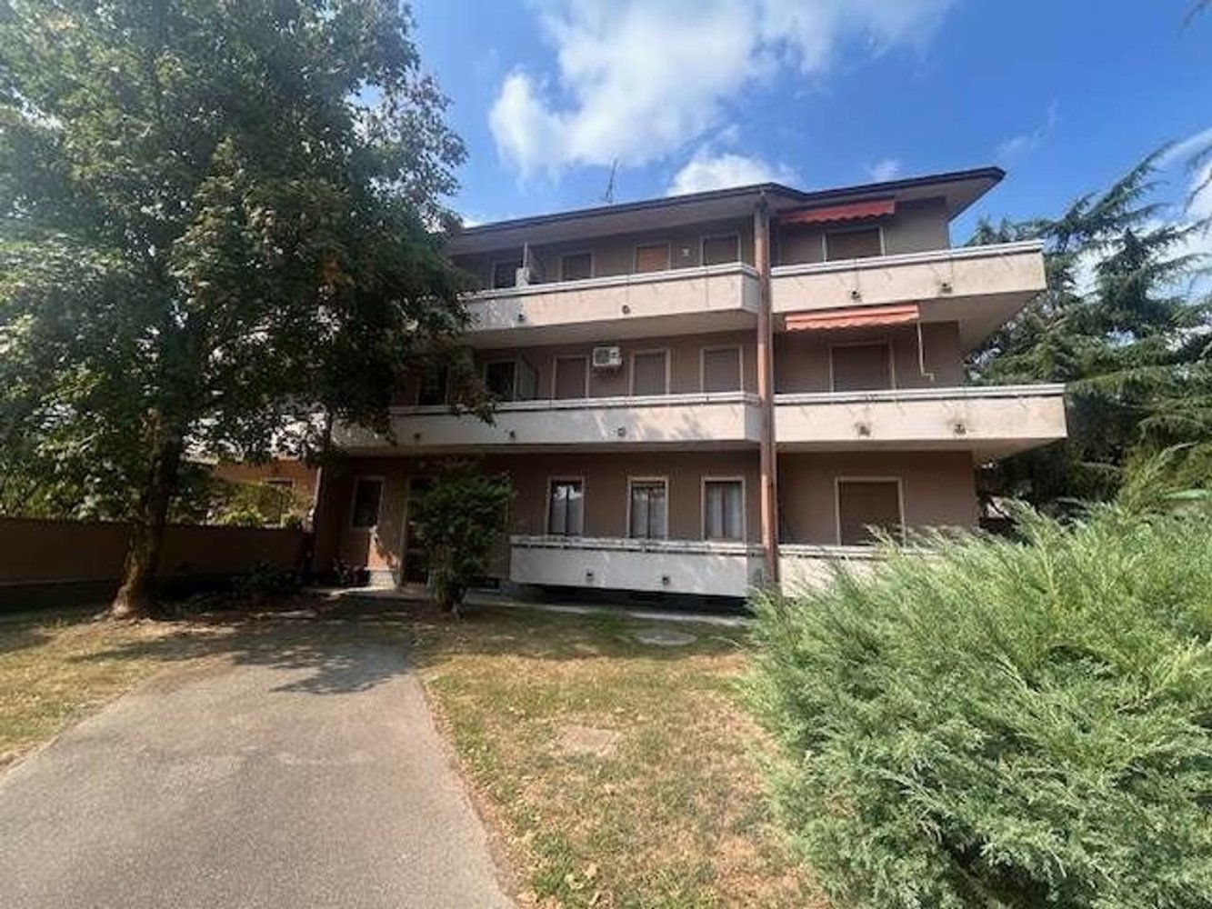 Apartamento de 3 divisões em Vigevano, Italy N.º 332715