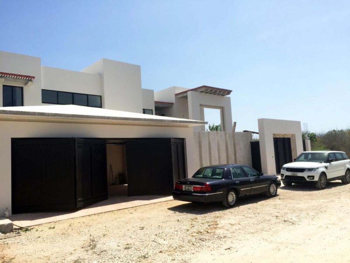 Дом с 5 спальнями в Мерида, Мексика № 21127