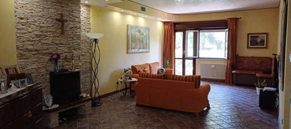 5 rooms Apartment in Palermo, Italy No. 168509 3