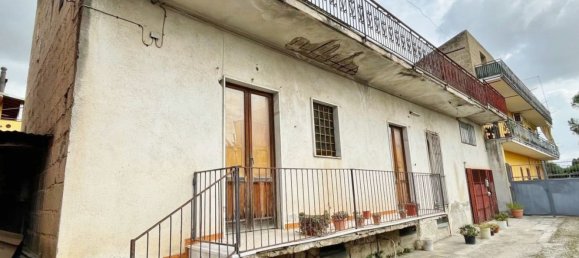 4 rooms Villa in Maddaloni, Italy No. 63677 6