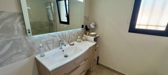 Villa de 3 dormitorios en Cessenon-sur-Orb, France No. 296667 11