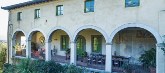 12 bedrooms Villa in Lucca, Italy No. 237 3