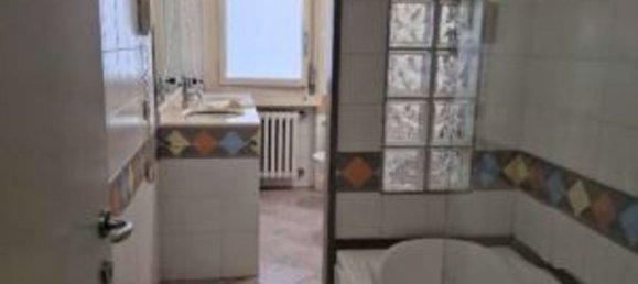 4 rooms Apartment in Florence, Italy No. 188593 10