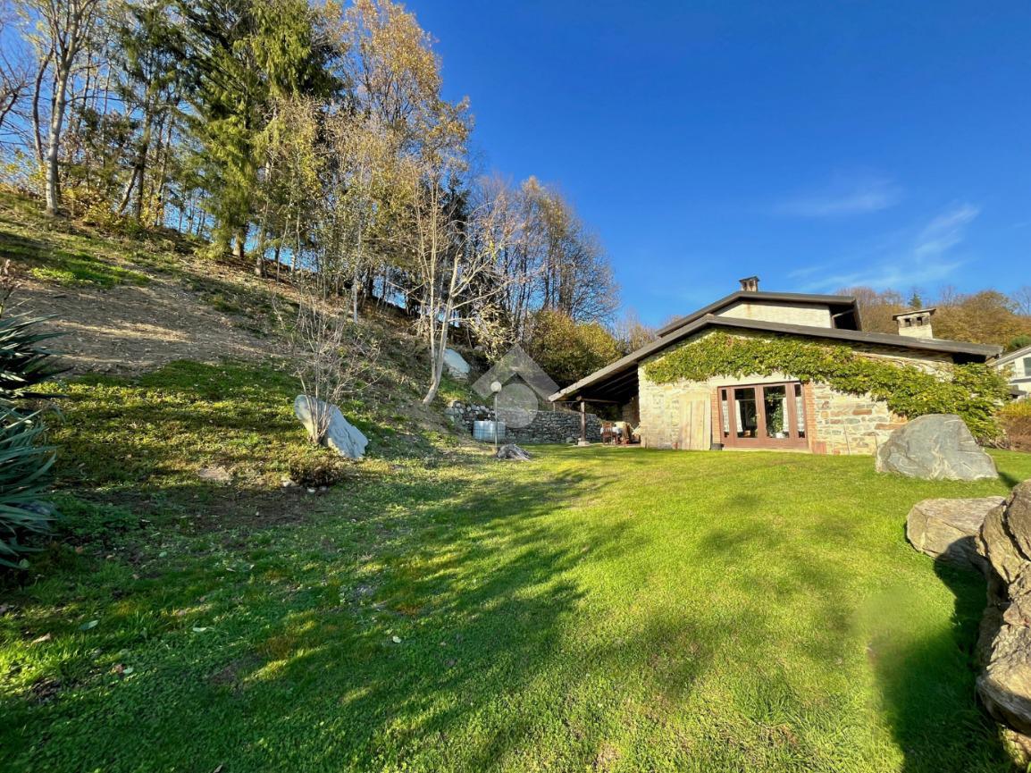 5 rooms House in Val di Chy, Italy No. 107150