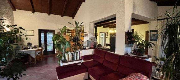 5 rooms House in Val di Chy, Italy No. 107150 8