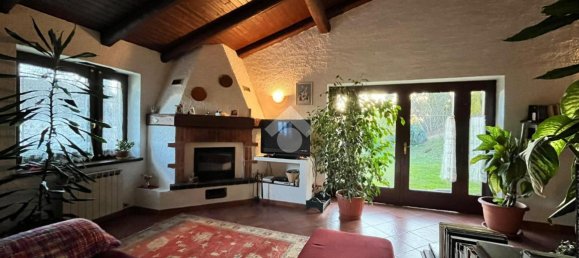 5 rooms House in Val di Chy, Italy No. 107150 12