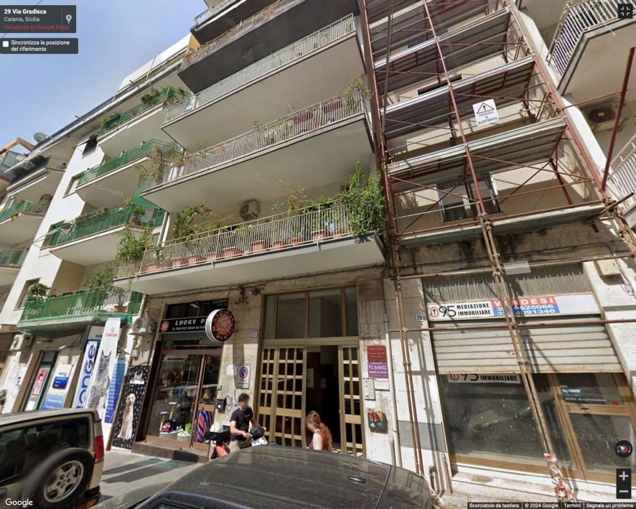 Квартира с 5 комнатами в Катания, Италия № 48702