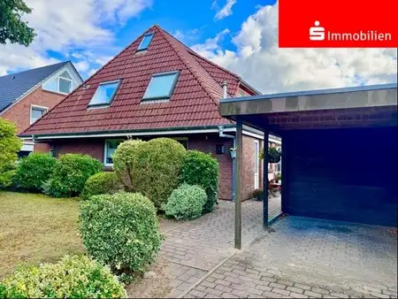 6غرفة شقة في Steinburg, Germany رقم 306646