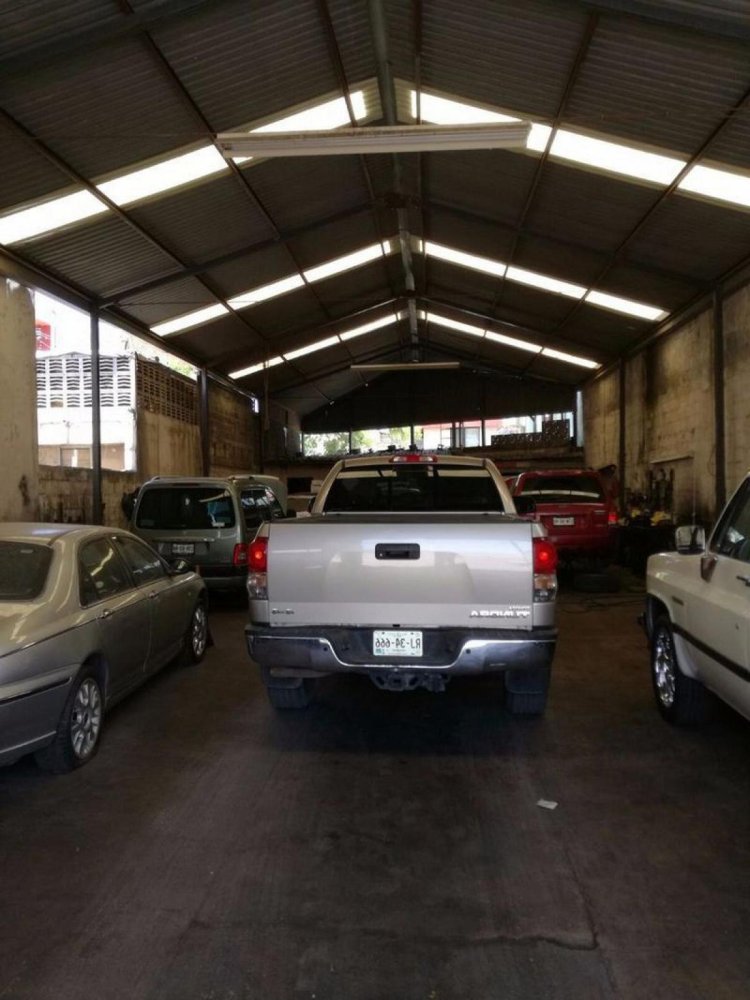 335m² Building in Nuevo Leon, Mexico No. 202361