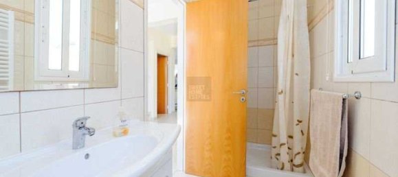 Propiedad comercial de 5 dormitorios en Protaras, Cyprus No. 20488 2