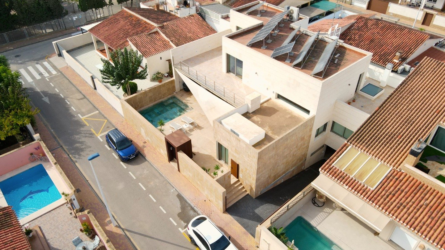 4 bedrooms Villa in San Pedro del Pinatar, Spain No. 8572