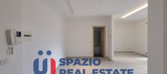 5 rooms Apartment in Città Sant'Angelo, Italy No. 106865 6
