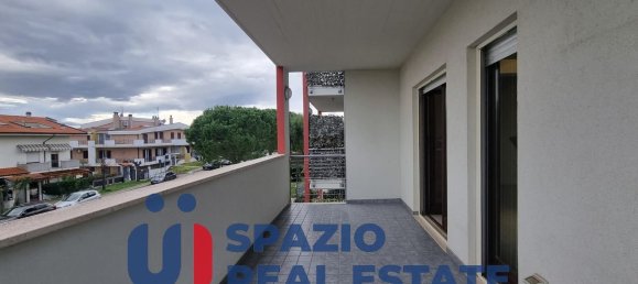5 rooms Apartment in Città Sant'Angelo, Italy No. 106865 11