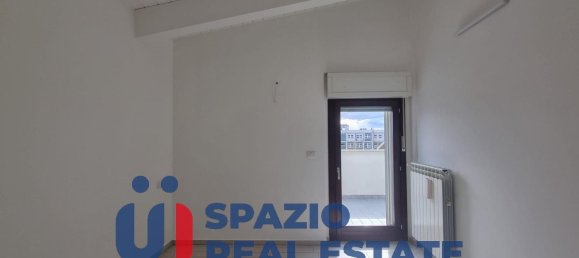 5 rooms Apartment in Città Sant'Angelo, Italy No. 106865 24