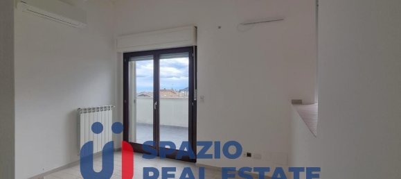 5 rooms Apartment in Città Sant'Angelo, Italy No. 106865 18