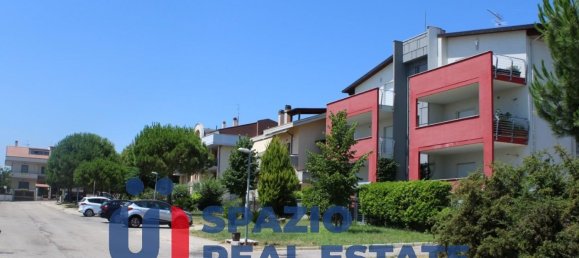 5 rooms Apartment in Città Sant'Angelo, Italy No. 106865 37