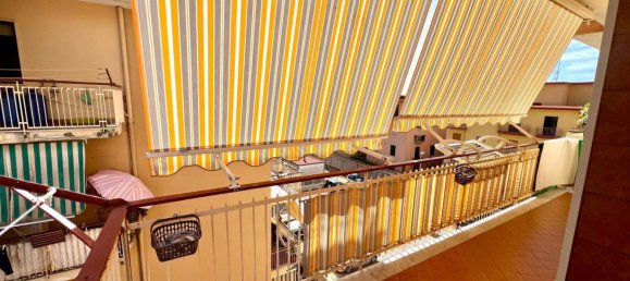 Квартира с 2 спальнями в Поццуоли, Италия № 340963 16