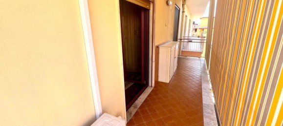 Квартира с 2 спальнями в Поццуоли, Италия № 340963 17