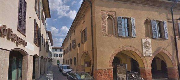 4 rooms Apartment in Caravaggio, Italy No. 185023 3